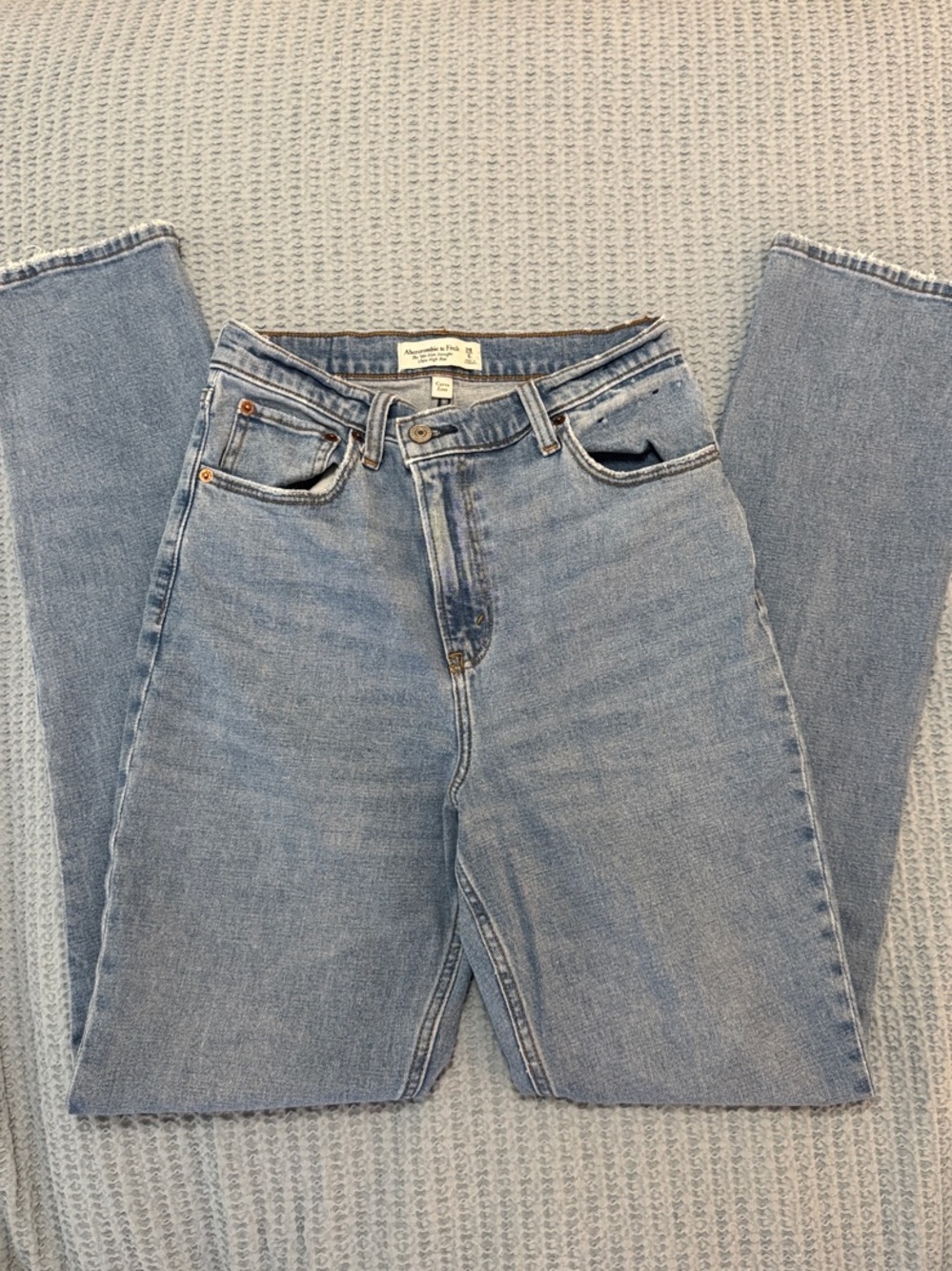 Abercrombie & Fitch 90’s Slim Straight Ultra High Rise Curve Love Jean